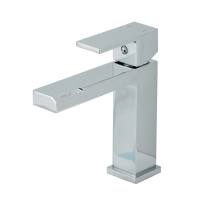 Смеситель для раковины Belz B10613, хром Смеситель для раковины Belz B10613, хром