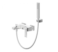 Смеситель для ванны с коротким изливом  Bravat Iceberg F676110C-B-RUS