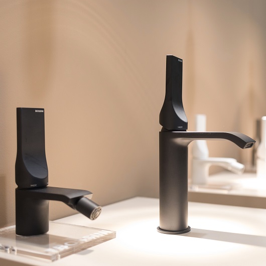 Смеситель для раковины Bossini Apice E89603.073 черный матовый