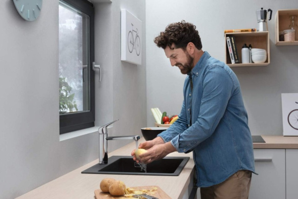 Смеситель для кухни Hansgrohe Focus M42 71807000 хром