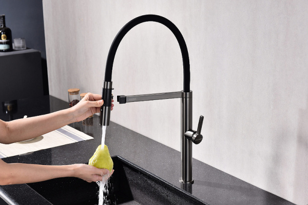 Смеситель для кухни Paulmark Leader Le214101-B