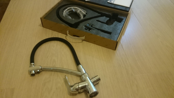 Смеситель для кухонной мойки Lemark Comfort (LM3070C) Смеситель для кухонной мойки Lemark Comfort (LM3070C)