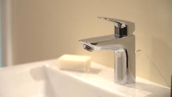 Смеситель для раковины без донного клапана Hansgrohe Logis CoolStart 71103000 хром