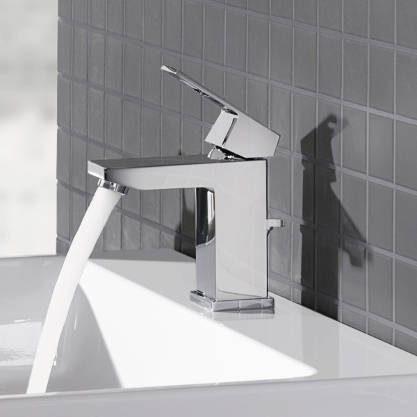 Смеситель для раковины однорычажный Grohe Eurocube 23132 00E (2313200E) хром