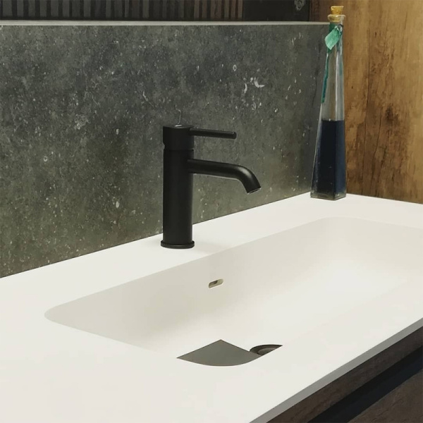 Смеситель для раковины Webert Elio EL830102560, черный Смеситель для раковины Webert Elio EL830102560, черный