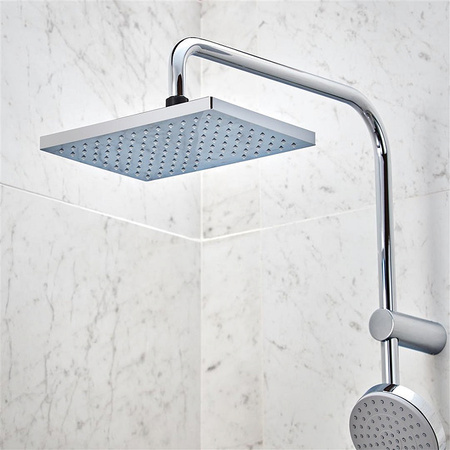 Душевая система с изливом для ванны Hansgrohe Vernis Shape Showerpipe 230 1jet EcoSmart 26098000, хром