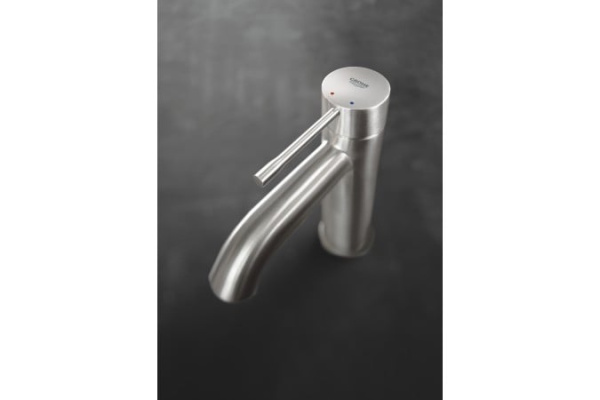 Смеситель для раковины Grohe Essence New 23590 DC1 (23590DC1) суперсталь