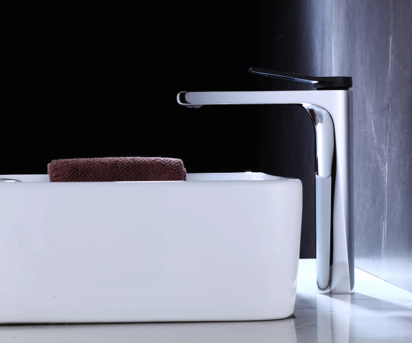 Смеситель для раковины Bronze de Luxe Element EL21CB Смеситель для раковины Bronze de Luxe Element EL21CB