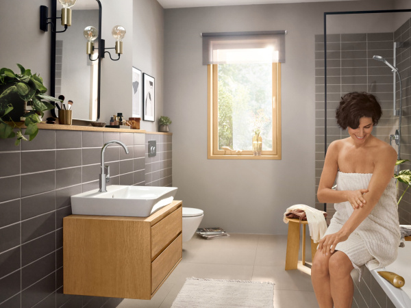 Смеситель для раковины с донным клапаном Hansgrohe Rebris E 72576000 хром