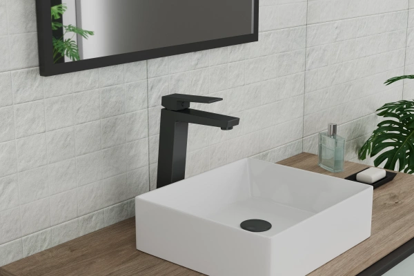 Смеситель для раковины высокий RUSH Thira TR3635-13Black Смеситель для раковины высокий RUSH Thira TR3635-13Black
