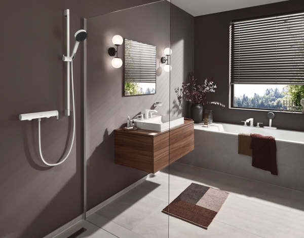 Смеситель на борт ванны 4 отвесртия Hansgrohe Vivenis 75444700 белый матовый