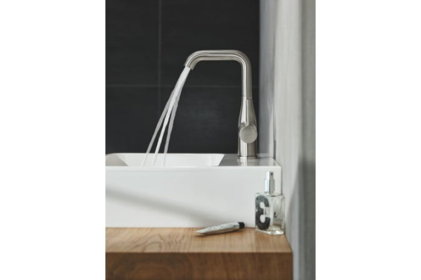 Смеситель однорычажный для раковины Grohe Essence New 32628 DC1 (32628DC1) суперсталь