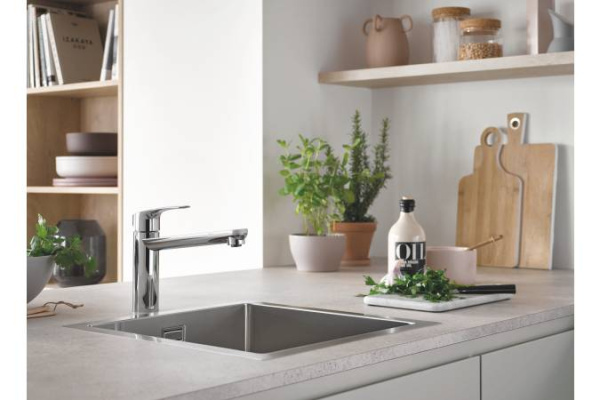 Смеситель для кухни Grohe Eurosmart 30463 000 (30463000) хром Смеситель для кухни Grohe Eurosmart 30463 000 (30463000) хром
