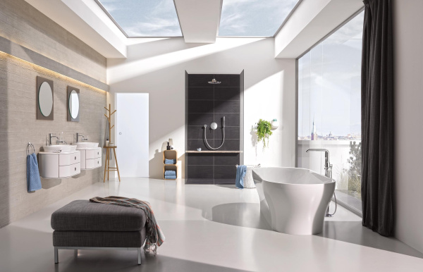 Смеситель для ванны напольный Grohe Essence New 23491 001 (23491001) хром