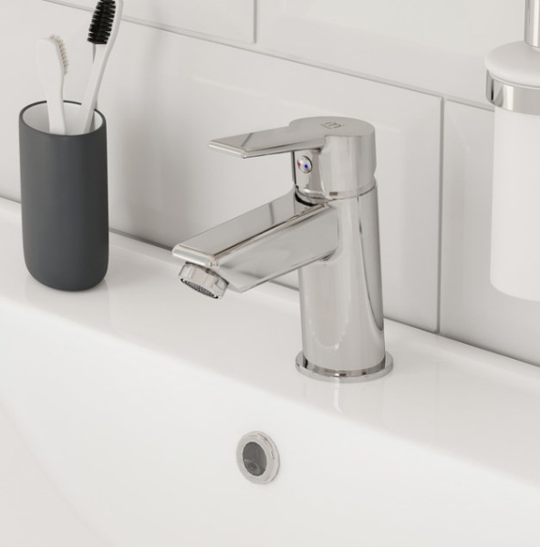 Смеситель для умывальника Milardo Stripe (STRSB00M01)