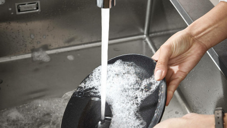 Смеситель для кухни Hansgrohe Zesis M33 CoolStart 74808000