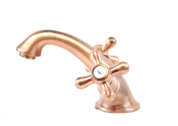 Смеситель для раковины Webert Armony AM700108060, медь Смеситель для раковины Webert Armony AM700108060, медь