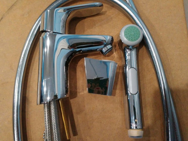 Смеситель для раковины с гигиеническим душем HANSGROHE Focus 31926000