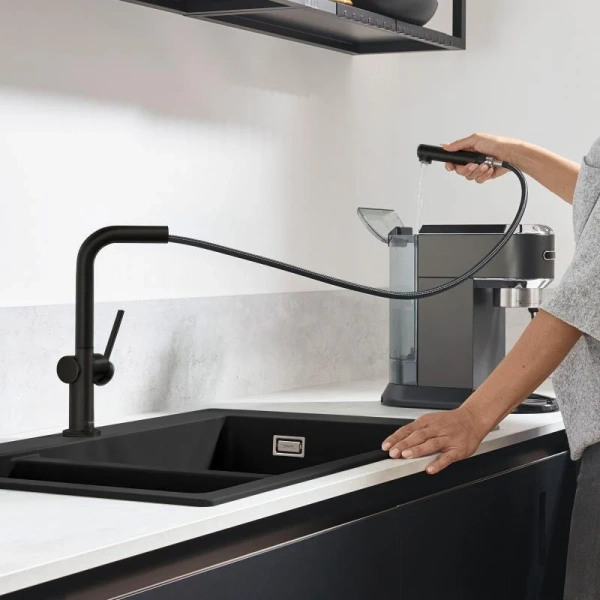 Смеситель для кухни с выдвижным изливом Eco Hansgrohe Talis M54 1jet 72845670 черный матовый