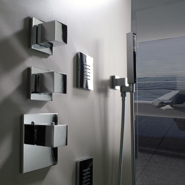 Термостат для душа на 2 потребителя Bossini HighFlow Outlets Z032203.094 никель шлифованный