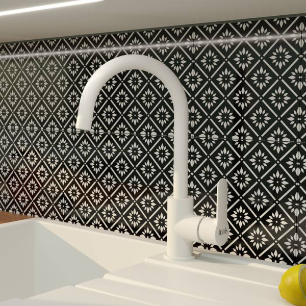 Смеситель для кухни белый IDDIS Cuba (CU6WTJ0i05)