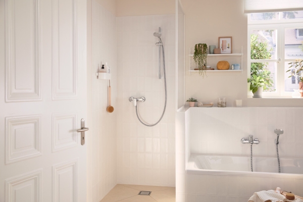 Смеситель для душа однорычажный с 2 режимами расхода воды Hansgrohe Rebris S 72643000 хром