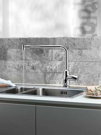 Смеситель для кухни с выдвижным изливом Kludi L-ine 428210577