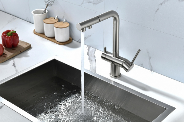 Смеситель для кухни с подключением к фильтру  Paulmark Serpentine Se213222-NI