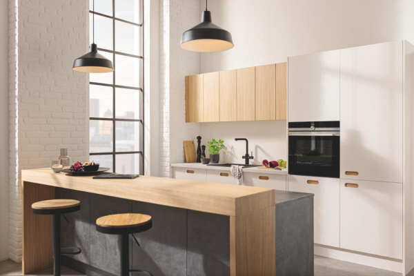 Смеситель с выдвижным изливом и возможностью подключения фильтра GROHE Blue Pure Minta 30590KF0, фантомный чёрный 