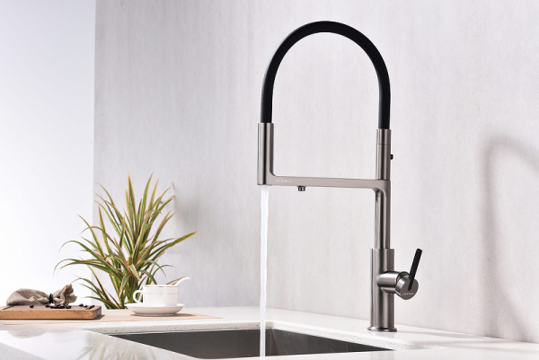 Смеситель для кухни с подключением к фильтру  Paulmark Tornado To213402-B