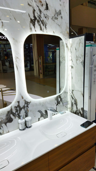 Зеркало с подсветкой Art&Max Forli AM-For-650-800-DS-F