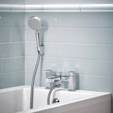 Смеситель на борт ванны с душевым набором Hansgrohe Vernis Shape 71462000 хром