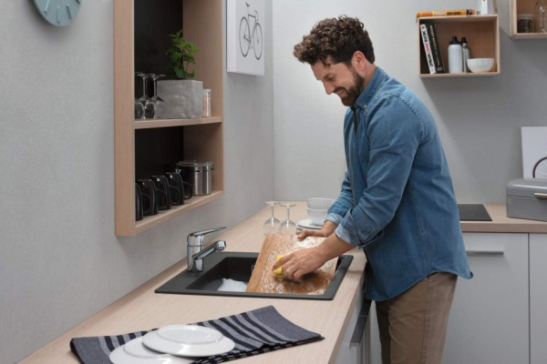 Смеситель для кухни Hansgrohe Focus M42 CoolStart, EcoSelection 71809000 хром