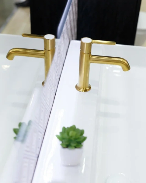 Смеситель для раковины Cezares Eco ECO-LS-BORO-W0