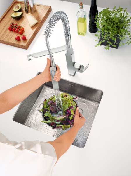 Смеситель для кухни однорычажный Grohe Eurocube 31395 DC0 (31395DC0) суперсталь