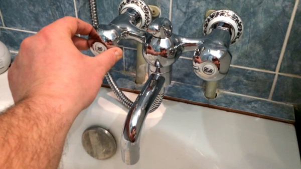 Смеситель для ванны D&K Hessen Kassel (DA1423201)