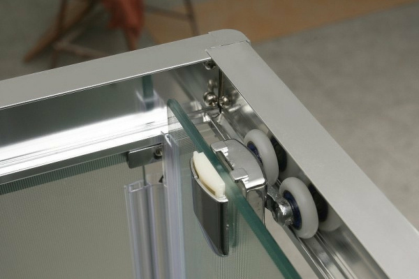 Душевой уголок (100х80) BelBagno UNO-195-AH-2-100/80-CH-CR