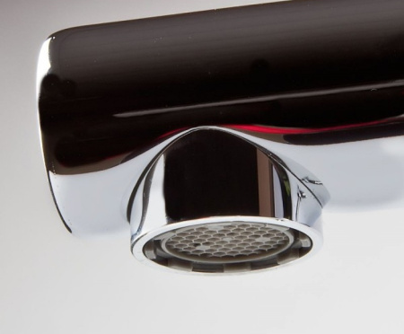 Смеситель для кухни с выдвижным изливом Kludi L-ine 428210577