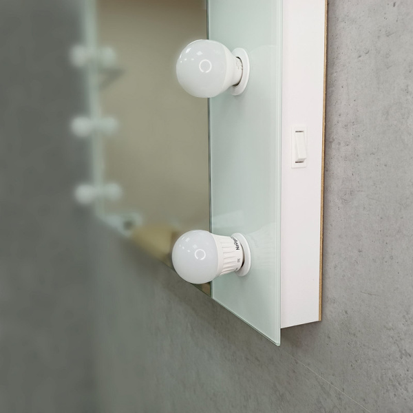 Зеркало с подсветкой (80x60) Continent Этюд ЗГП02