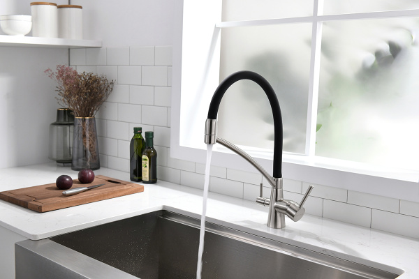 Смеситель для кухни с подключением к фильтру  Paulmark Siеgen Si213111-NI