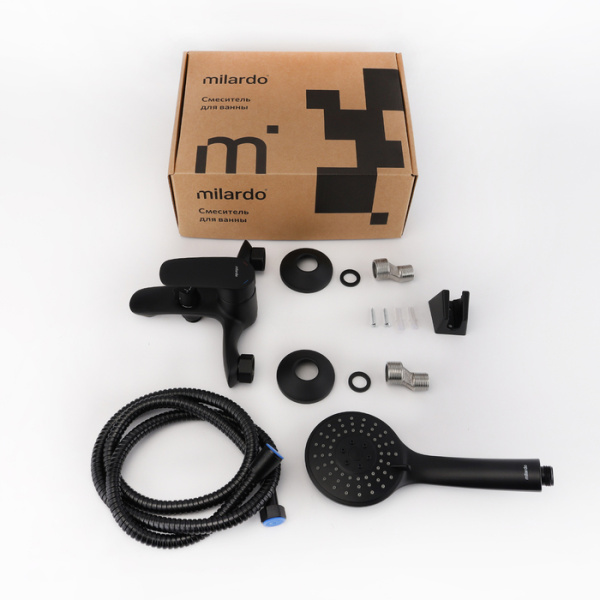 Смеситель для ванны и душа (RORBL00M02)