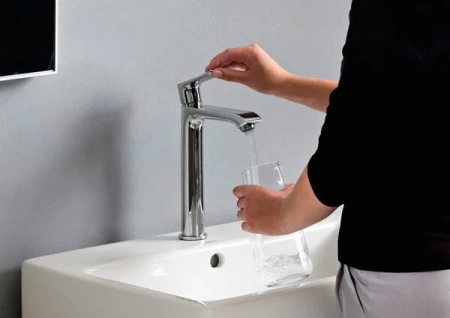 Смеситель для раковины без донного клапана Hansgrohe Metris 31184000 хром