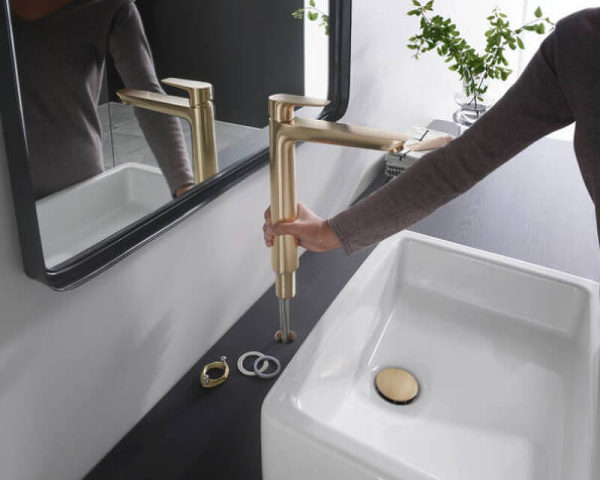 Смеситель для раковины без донного клапана Hansgrohe Talis E 71717140 шлифованная бронза