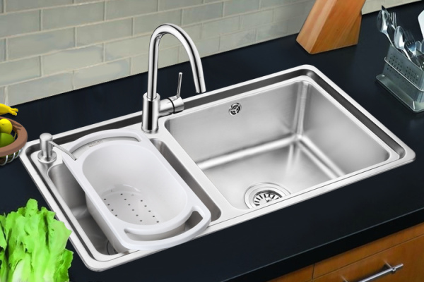 Смеситель для кухни Oulin OL-8006 Смеситель для кухни Oulin OL-8006