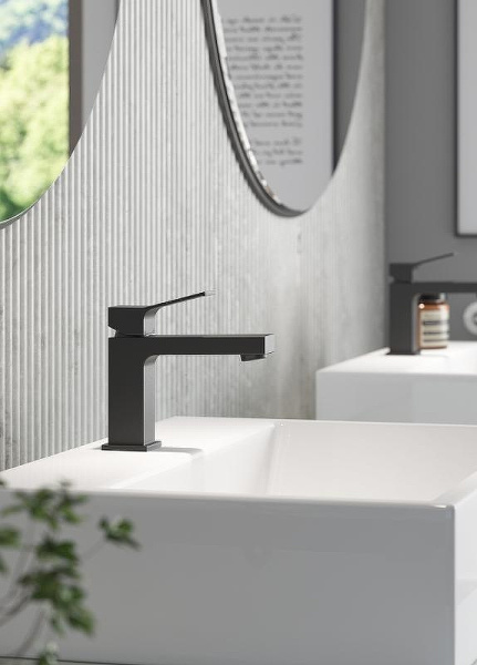 Смеситель для раковины Bossini Aki Z00707.073 черный матовый