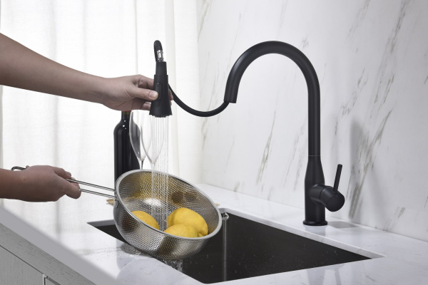 Смеситель для кухни с выдвижной лейкой Timo Saona 2336/03FL