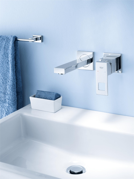 Смеситель для раковины на два отверстия Grohe Eurocube 19895 000 (19895000) хром