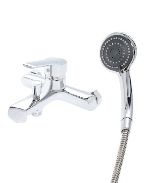 Смеситель для ванны однорычажный с душевым набором Orange Prim M42-100cr хром