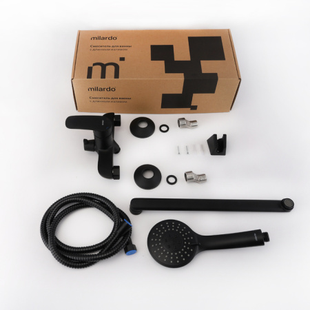 Смеситель для ванны и душа (RORBL00M10)