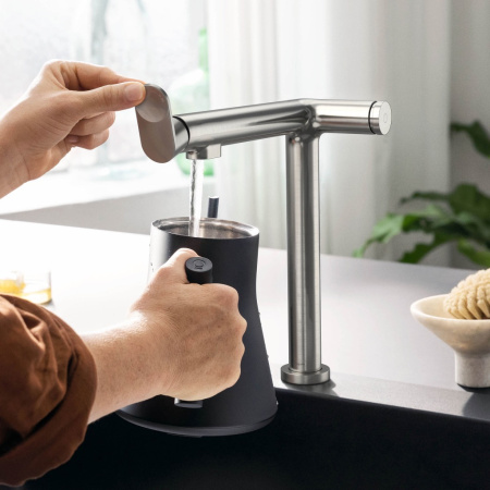 Смеситель для кухни с подключением к фильтру Hansgrohe Aqittura M91 FilterSystem 76804800 нержавеющая сталь